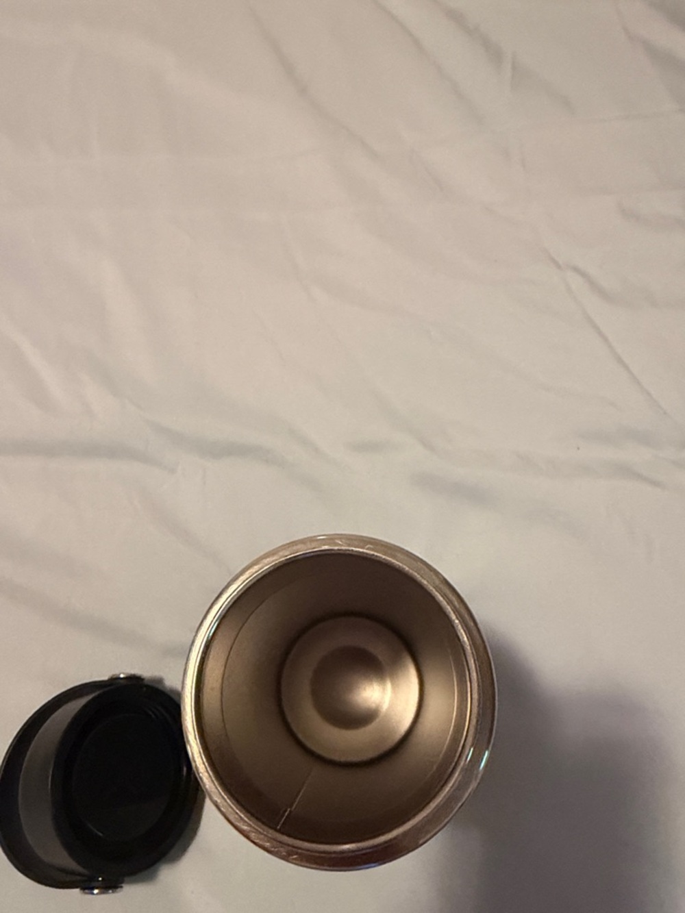 Hydro Flask Green Insulated Bottle with Black Carry Cap - Picture 2 of 5